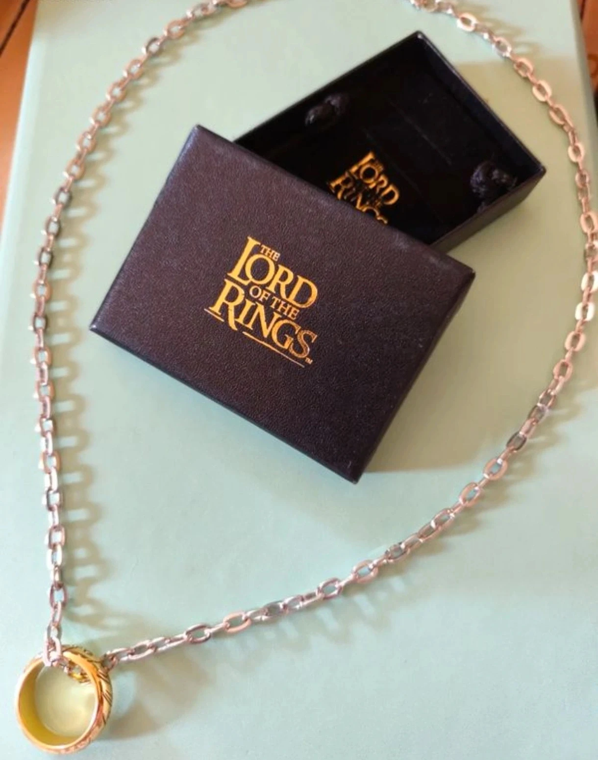 Collier officiel The Lord of the Rings – Anneau Unique + boîte